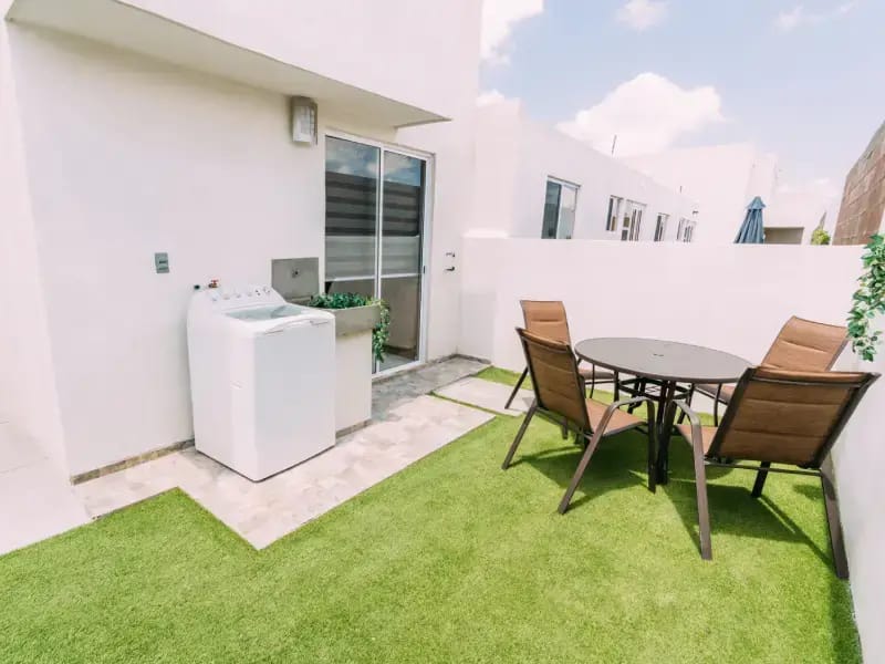 jardin-patio-paseos-del-sur-casas-javer-aguila