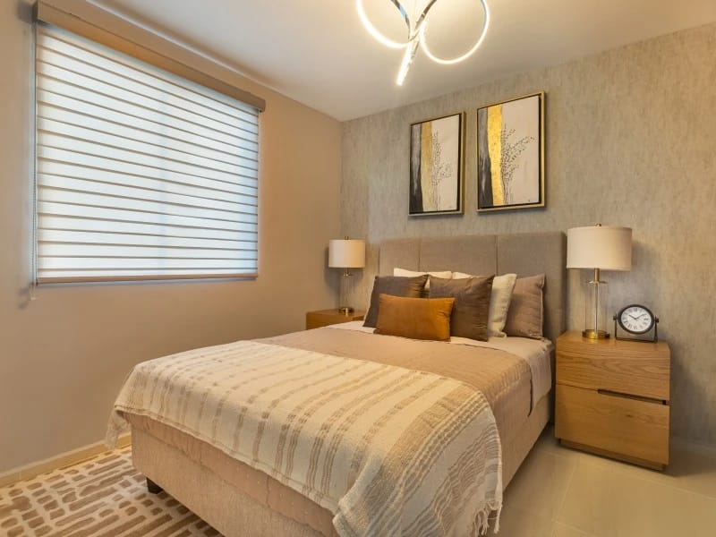 Recámara principal del modelo Antares del fraccionamiento Paseos del Roble en Inmobiliaria Javer